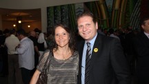 Tânia Maria Franca Lopes Silva - Presidente da APAE e Fred Guidoni - Prefeito de Campos do Jordão