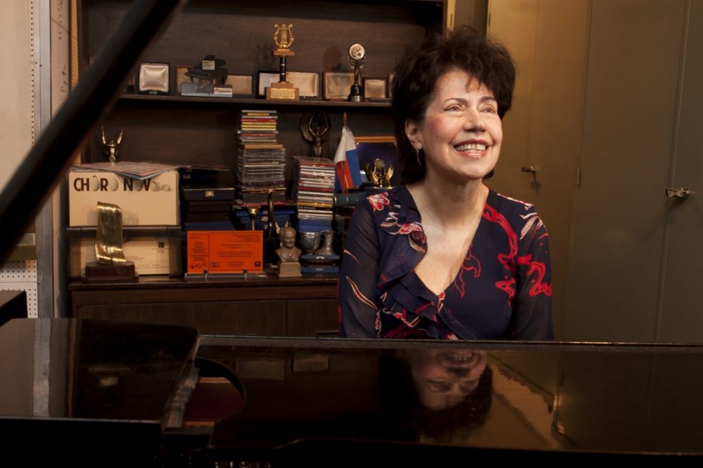 pianista Eudóxia de Barros. A grande dama do piano brasileiro
