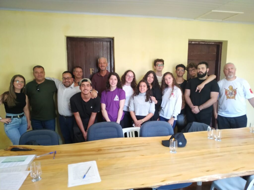 Filhas de Jó e Demolays é a força jovem presente no "Campos do Jordão 150 +15"