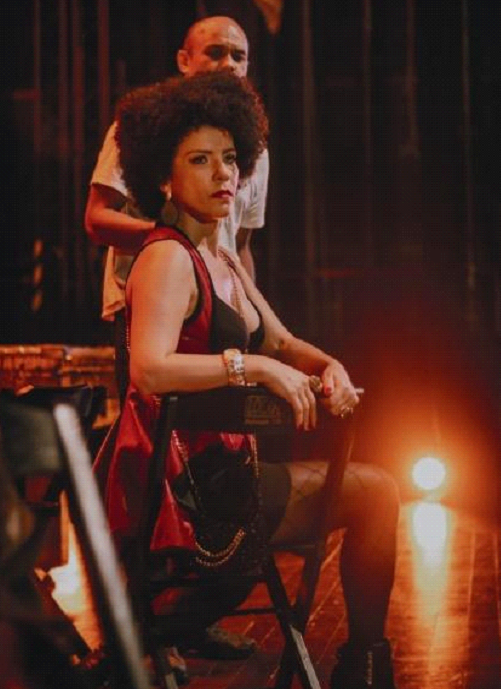 Mezzo-soprano Mere Oliveira, dá vida à icônica personagem Carmen
