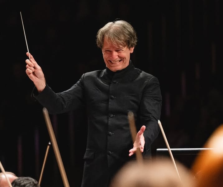 Orquestra Sinfônica do Estado de São Paulo (Osesp), sob a regência do maestro alemão Marc Albrecht, emocionou o público